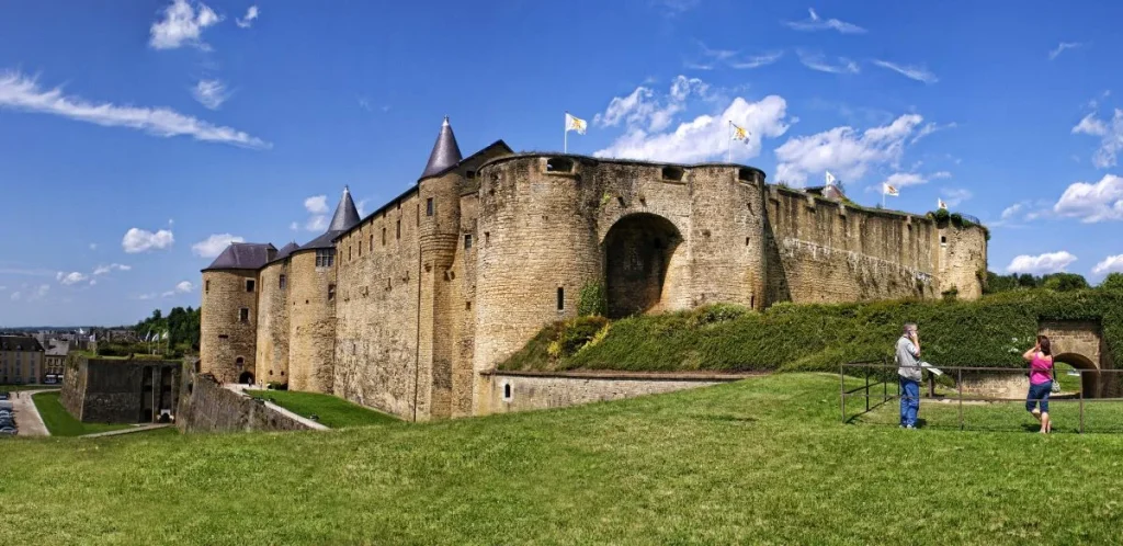 château fort de Sedan dans les Ardennes, vue générale