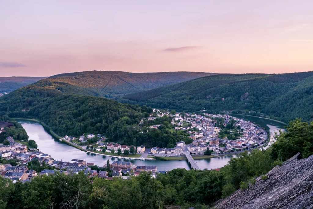 Boucle de la Meuse à Monthermé dans les Ardennes 