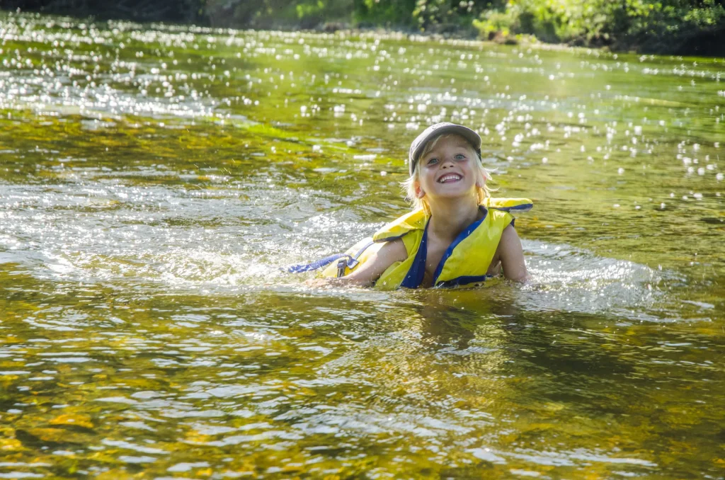Détente et canoë sur la Semoy dans les Ardennes