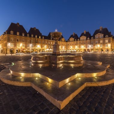 Place Ducale bij nacht Charleville-Mézières