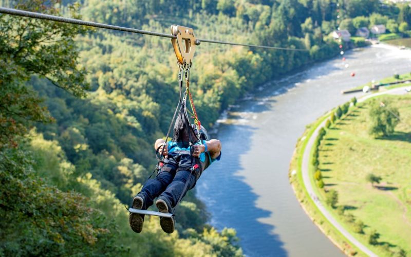 Fantasticable, tyrolienne géante au Parc Terraltitude à Fumay dans les Ardennes