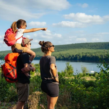 Randonnée en famille au lac des Vieilles-Forges