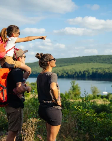 Randonnée en famille au lac des Vieilles-Forges